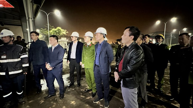 Sức khỏe của 10 nạn nhân bị găm đầy dị vật sau vụ nổ hiện như thế nào?- Ảnh 1. Sức khỏe của 10 nạn nhân bị găm đầy dị vật sau vụ nổ hiện như thế nào?- Ảnh 1.