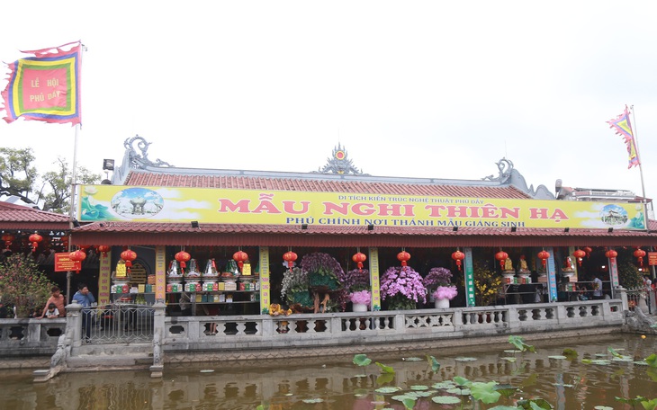Người dân nô nức về Phủ Dầy ở Ninh Bình cầu may đầu xuân- Ảnh 14.