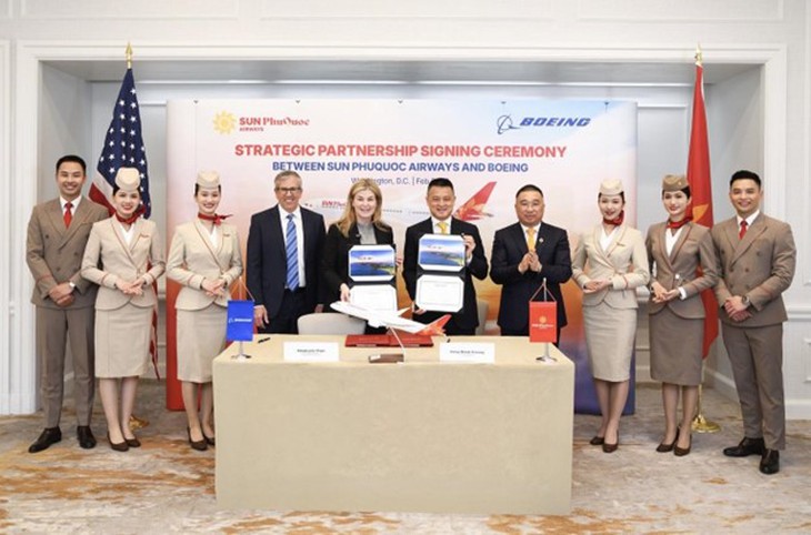 Cú bắt tay trị giá 22,5 tỷ USD với Boeing của Sun PhuQuoc Airways sẽ dành cho dàn tàu bay thân rộng Dreamliner hiện đại- Ảnh 3.