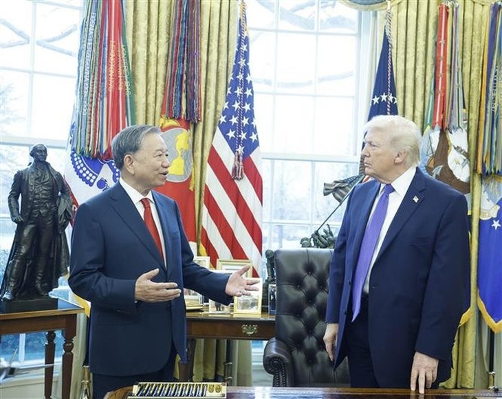 Tổng Bí thư Tô Lâm gặp Tổng thống Hoa Kỳ Donald Trump- Ảnh 2. Tổng Bí thư Tô Lâm gặp Tổng thống Hoa Kỳ Donald Trump- Ảnh 2.
