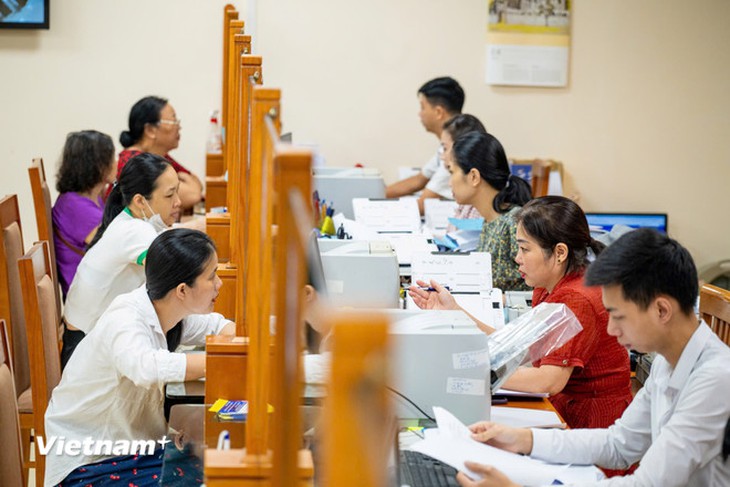Bức tranh lương 2026: Khu vực công tăng mạnh phụ cấp, doanh nghiệp phân hóa sâu- Ảnh 2.