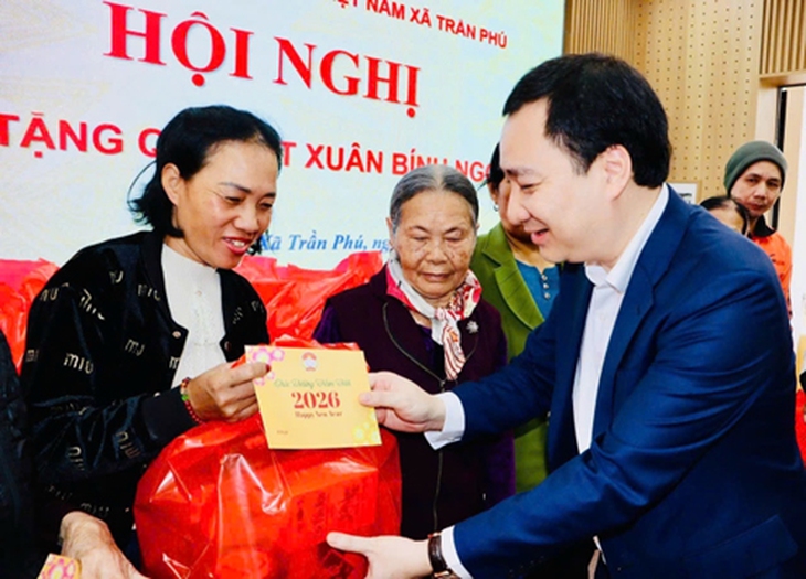 Đồng chí Vũ Văn Tiến ứng cử đại biểu Quốc hội tại Đơn vị bầu cử số 6, TP Hải Phòng- Ảnh 1. Đồng chí Vũ Văn Tiến ứng cử đại biểu Quốc hội tại Đơn vị bầu cử số 6, TP Hải Phòng- Ảnh 1.