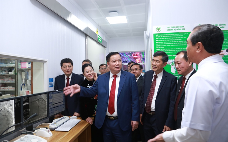 Bệnh viện ĐK TP Vinh triển khai Đơn vị chống đau - Khám, điều trị chuyên sâu các bệnh lý đau mạn tính, đau do bệnh lý thần kinh, cột sống, cơ xương khớp- Ảnh 7.