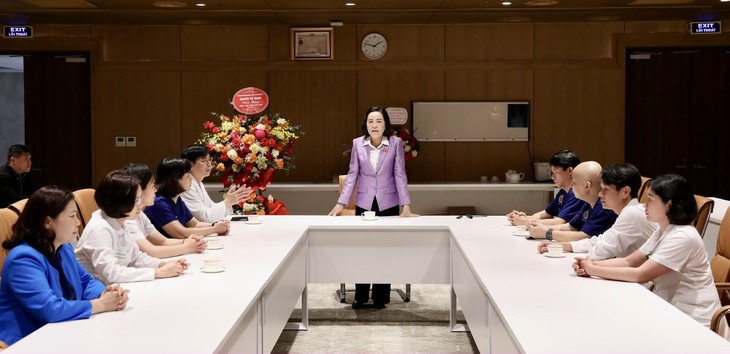 Phó Chủ tịch Quốc hội thăm, chúc mừng Viện Bảo vệ, chăm sóc sức khỏe cán bộ Trung ương- Ảnh 1.