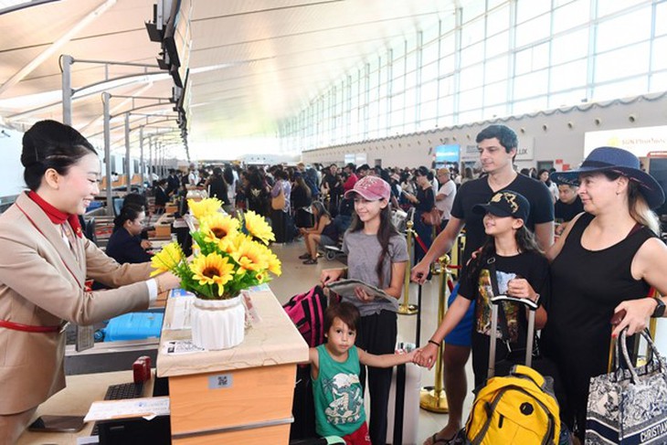 Du lịch Tết Bính Ngọ 2026: Những kỷ lục mới và những con số ấn tượng- Ảnh 2. Du lịch Tết Bính Ngọ 2026: Những kỷ lục mới và những con số ấn tượng- Ảnh 2.