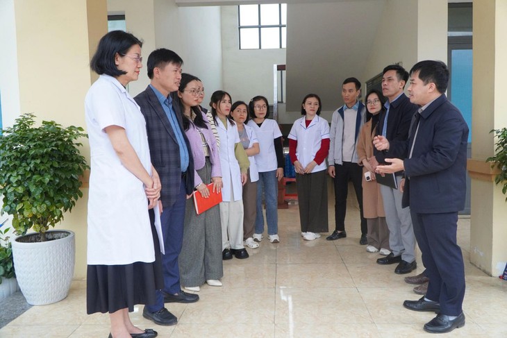 Trạm y tế xã, điểm tựa chăm sóc sức khỏe từ tuyến đầu- Ảnh 2. Trạm y tế xã, điểm tựa chăm sóc sức khỏe từ tuyến đầu- Ảnh 2.