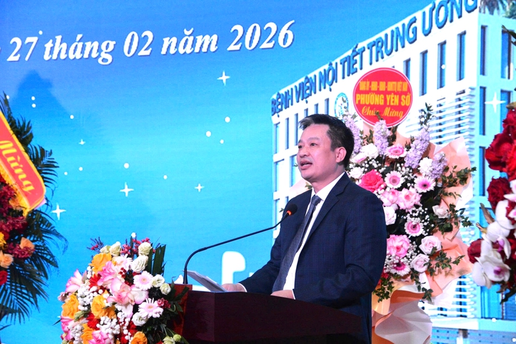 Thứ trưởng Bộ Y tế: Phát triển kỹ thuật chuyên sâu, mũi nhọn chuyên ngành nội tiết- Ảnh 5. Thứ trưởng Bộ Y tế: Phát triển kỹ thuật chuyên sâu, mũi nhọn chuyên ngành nội tiết- Ảnh 5.