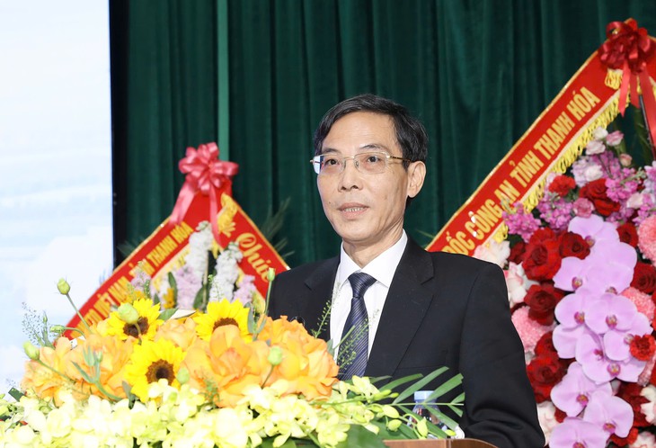 Thứ trưởng Thường trực Bộ Y tế Vũ Mạnh Hà dự lễ khánh thành hệ thống xạ trị gia tốc tại Bệnh viện Ung bướu Thanh Hóa- Ảnh 6.