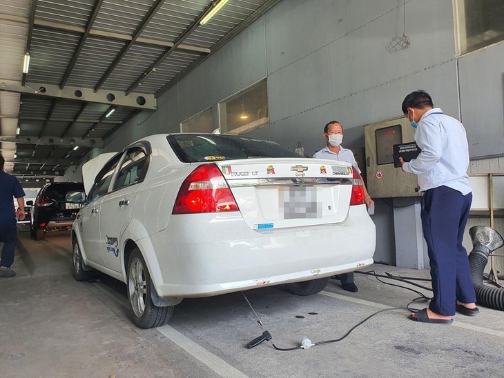 Kiểm soát khí thải ô tô chặt hơn từ 1/3, tình trạng ô nhiễm không khí sẽ được khắc phục thế nào?- Ảnh 1.