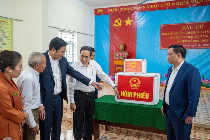 Chủ tịch Quốc hội kiểm tra công tác chuẩn bị bầu cử tại Nghệ An- Ảnh 2.