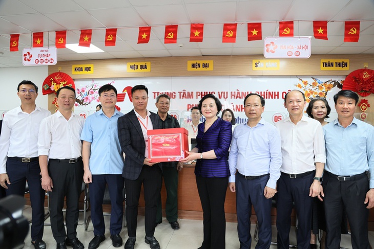 Phó Thủ tướng Phạm Thị Thanh Trà: Thông suốt thủ tục, phục vụ người dân tốt nhất- Ảnh 2.