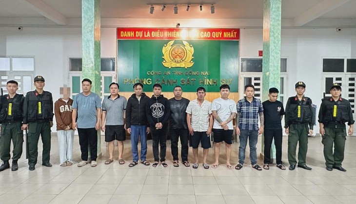 Bắt nhóm cho vay nặng lãi dưới mác ‘quỹ đầu tư, tư vấn tài chính’ với lãi suất lên tới 1095%/năm- Ảnh 1. Bắt nhóm cho vay nặng lãi dưới mác ‘quỹ đầu tư, tư vấn tài chính’ với lãi suất lên tới 1095%/năm- Ảnh 1.