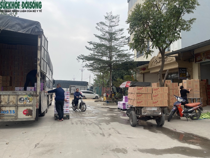 'Thủ phủ' bánh kẹo La Phù ngày giáp Tết- Ảnh 4. 'Thủ phủ' bánh kẹo La Phù ngày giáp Tết- Ảnh 4.