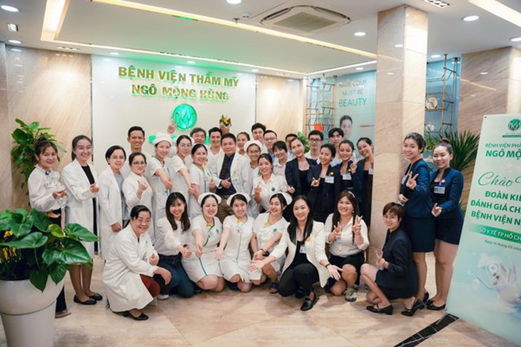 Chân dung Bác sĩ Ngô Mộng Hùng: Người đứng sau hàng nghìn ca tạo hình thành công- Ảnh 3. Chân dung Bác sĩ Ngô Mộng Hùng: Người đứng sau hàng nghìn ca tạo hình thành công- Ảnh 3.