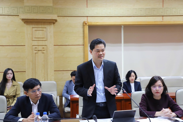 Thứ trưởng Thường trực Vũ Mạnh Hà làm việc với Hội Quân dân Y Việt Nam về công tác phát triển y dược cổ truyền- Ảnh 1. Thứ trưởng Thường trực Vũ Mạnh Hà làm việc với Hội Quân dân Y Việt Nam về công tác phát triển y dược cổ truyền- Ảnh 1.