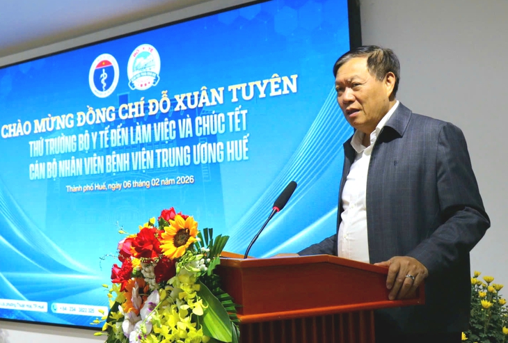 Thứ trưởng Bộ Y tế Đỗ Xuân Tuyên kiểm tra công tác bảo đảm y tế dịp Tết Nguyên đán tại Huế- Ảnh 1. Thứ trưởng Bộ Y tế Đỗ Xuân Tuyên kiểm tra công tác bảo đảm y tế dịp Tết Nguyên đán tại Huế- Ảnh 1.