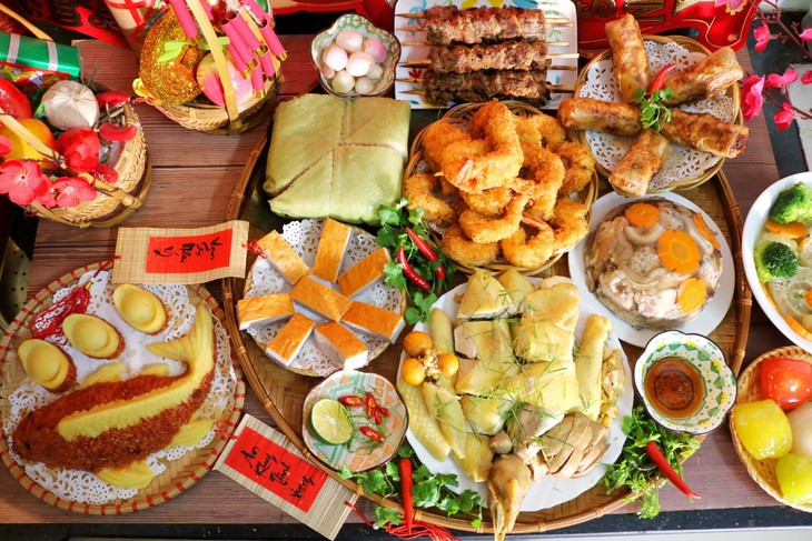 6 sai lầm ăn uống ngày Tết khiến tỳ vị tổn thương, sinh bệnh- Ảnh 1.