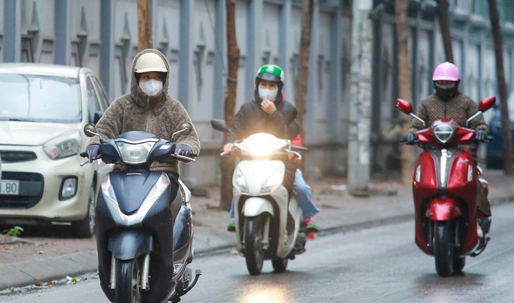 Miền Bắc, miền Trung mưa rét do không khí lạnh bao phủ- Ảnh 1.
