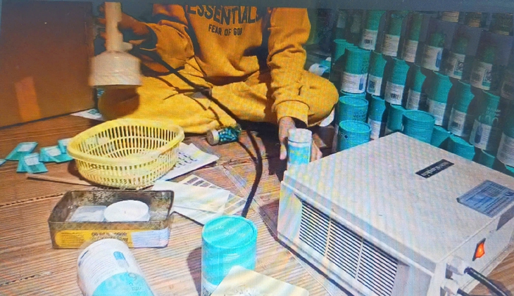 Thuê livestream nước ngoài, lập gian hàng giả mạo trên Shopee, TikTok để bán thuốc xương khớp ‘dỏm’- Ảnh 2. Thuê livestream nước ngoài, lập gian hàng giả mạo trên Shopee, TikTok để bán thuốc xương khớp ‘dỏm’- Ảnh 2.