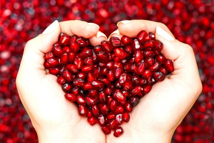 5 lý do bất ngờ từ quả lựu giúp 'chuyện ấy' thăng hoa- Ảnh 1.