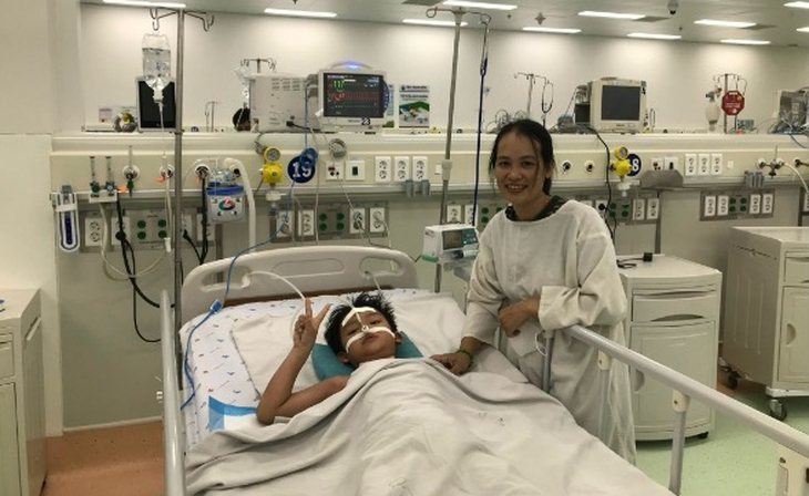 Cứu sống bé trai 7 tuổi đột ngột ngất xỉu, ngưng tim do viêm cơ tim tối cấp- Ảnh 2.