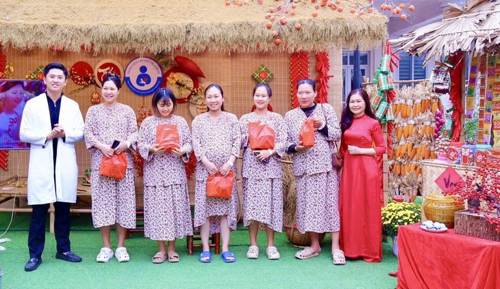 Tết, bệnh viện bước vào cao điểm trực cấp cứu- Ảnh 2.