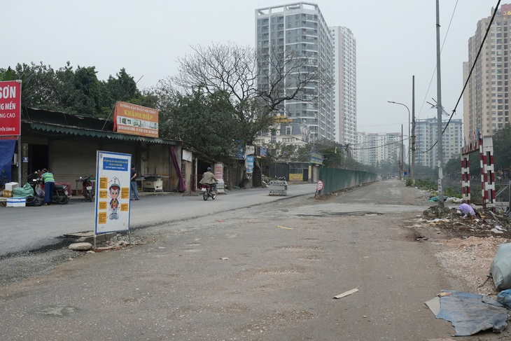 Diện mạo mới tuyến đường nhiều năm lầy lội ở nội đô Hà Nội- Ảnh 6. Diện mạo mới tuyến đường nhiều năm lầy lội ở nội đô Hà Nội- Ảnh 6.