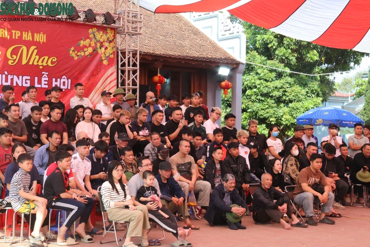 Sới vật ngày Xuân, để sân chơi là niềm tự hào của cộng đồng
Kỳ 1: Ngày Xuân đến hội xem vật- Ảnh 2. Sới vật ngày Xuân, để sân chơi là niềm tự hào của cộng đồng
Kỳ 1: Ngày Xuân đến hội xem vật- Ảnh 2.