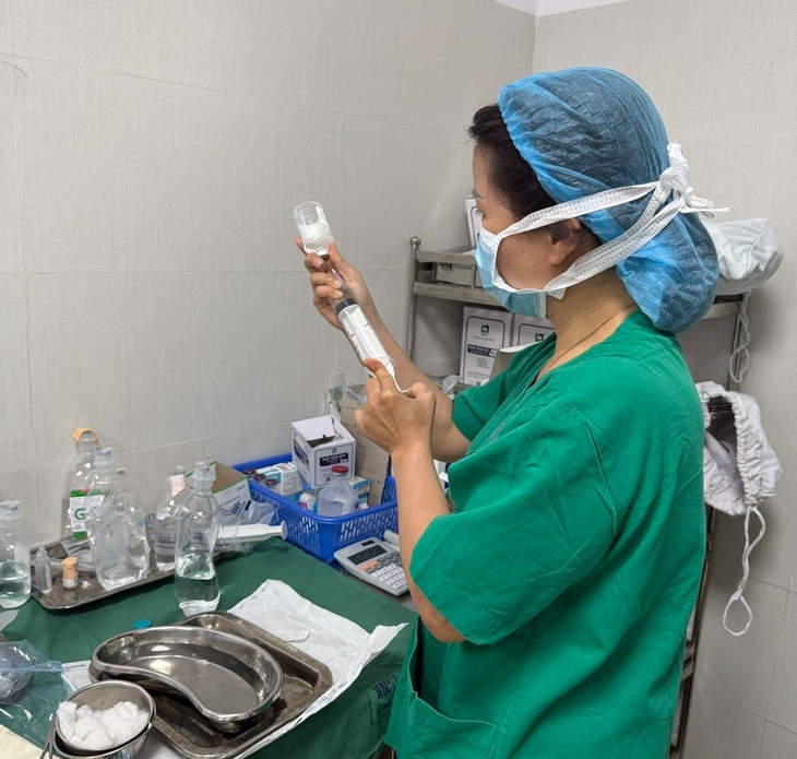 WHO hỗ trợ khẩn thuốc giải độc botulinum từ Thụy Sĩ đến Đà Nẵng cứu 3 trẻ ngộ độc cá ủ chua- Ảnh 3.