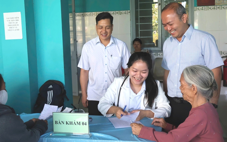 Ngày Sức khỏe toàn dân 7/4: TPHCM  triển khai khám tầm soát miễn phí tại 58 điểm - Ảnh 10.