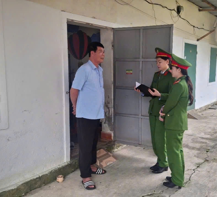 'Đi từng ngõ, gõ từng nhà', hoàn thành tổng rà soát cư trú phục vụ bầu cử- Ảnh 3.