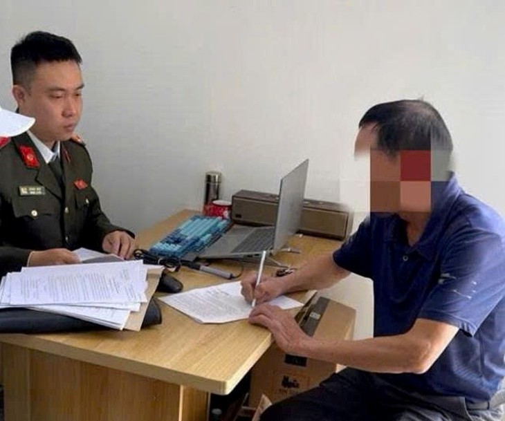 Đăng tải video có nội dung xuyên tạc, người đàn ông bị xử phạt 7,5 triệu đồng- Ảnh 1.