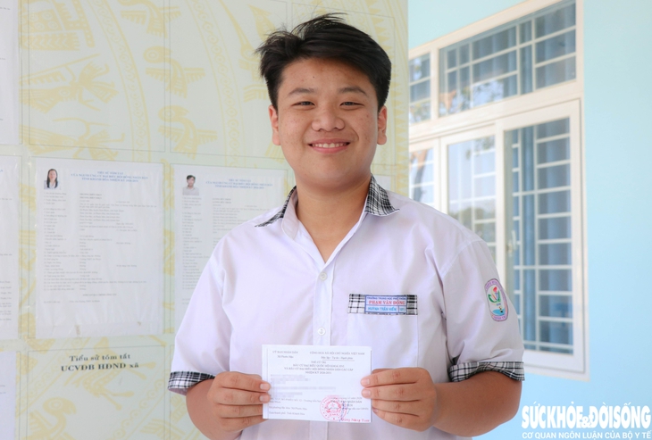 Cử tri trẻ háo hức chờ ngày đi bầu cử- Ảnh 3. Cử tri trẻ háo hức chờ ngày đi bầu cử- Ảnh 3.