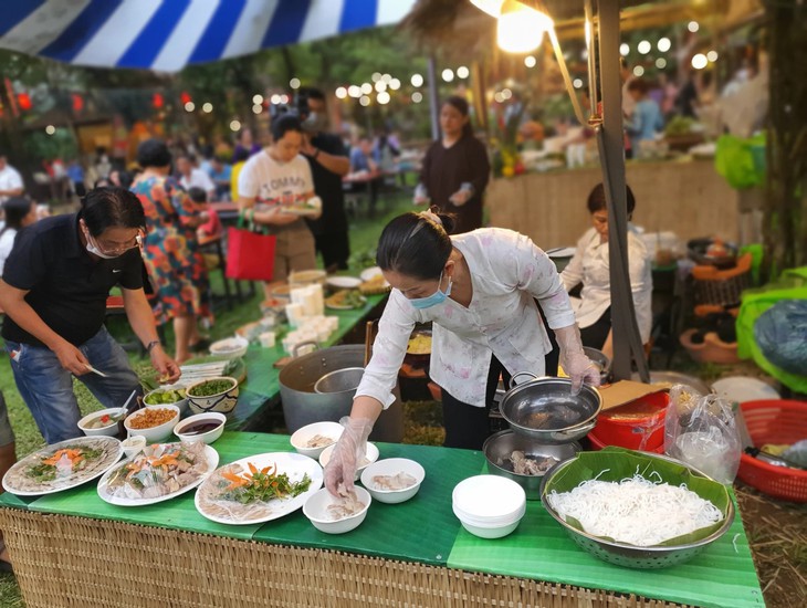 4 cách phòng ngừa rối loạn tiêu hóa mùa lễ hội- Ảnh 1.
