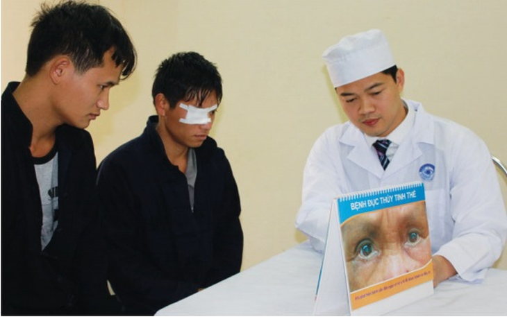 Cuộc thi Sự hy sinh thầm lặng và hành trình tìm chân dung thầy thuốc của một nữ nhà báo- Ảnh 1. Cuộc thi Sự hy sinh thầm lặng và hành trình tìm chân dung thầy thuốc của một nữ nhà báo- Ảnh 1.