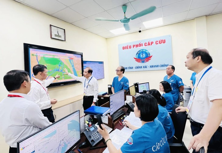 Trung tâm 115 duy trì chế độ trực cao nhất trong dịp bầu cử- Ảnh 1. Trung tâm 115 duy trì chế độ trực cao nhất trong dịp bầu cử- Ảnh 1.