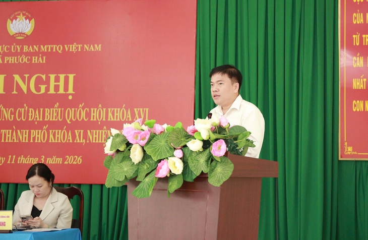 Chuyển tải tiếng nói của ngành y và người dân tới cơ quan dân cử- Ảnh 1. Chuyển tải tiếng nói của ngành y và người dân tới cơ quan dân cử- Ảnh 1.