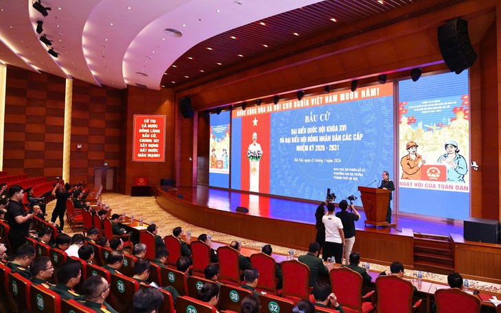 Nữ cử tri gắn bó với Quốc hội từ khóa I bỏ phiếu bầu cử, gửi gắm nhiều kỳ vọng- Ảnh 4. Nữ cử tri gắn bó với Quốc hội từ khóa I bỏ phiếu bầu cử, gửi gắm nhiều kỳ vọng- Ảnh 4.