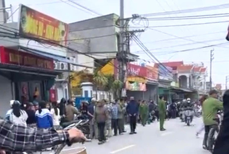 Nghi vấn gã đàn ông nổ súng bắn chết vợ cùng 1 người khác ở Hưng Yên- Ảnh 1. Nghi vấn gã đàn ông nổ súng bắn chết vợ cùng 1 người khác ở Hưng Yên- Ảnh 1.