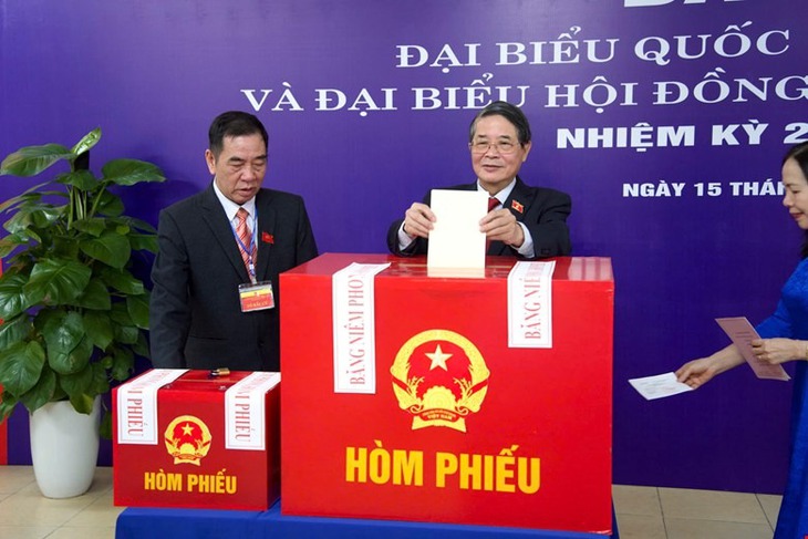 Phó Chủ tịch Quốc hội đánh giá cao hoạt động tác nghiệp của báo chí trong ngày bầu cử- Ảnh 1. Phó Chủ tịch Quốc hội đánh giá cao hoạt động tác nghiệp của báo chí trong ngày bầu cử- Ảnh 1.