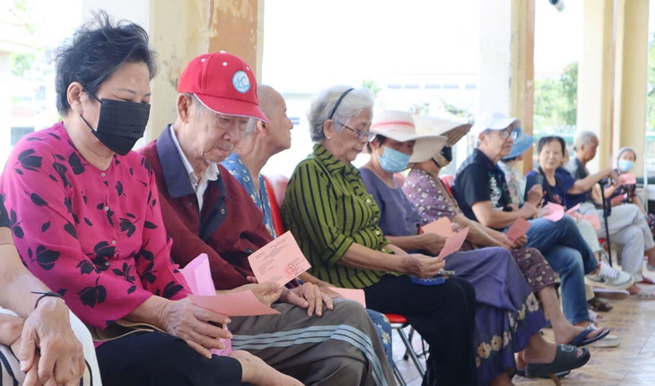 Lá phiếu bầu từ những người khiếm thị- Ảnh 4.