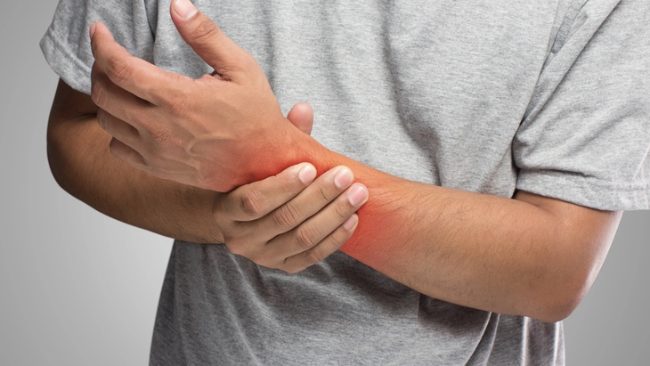 Tổn thương do thoát vị bao hoạt dịch cổ tay có đáng lo?- Ảnh 1.
