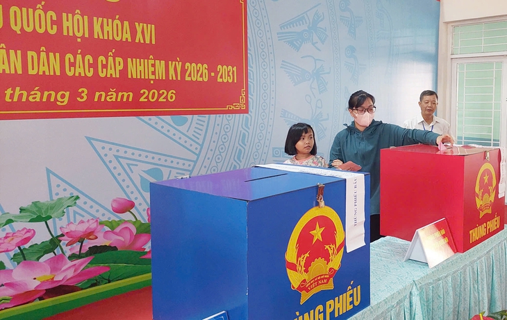 Sản phụ vừa vượt cạn thành công: 'Đây là lần bầu cử đáng nhớ nhất cuộc đời tôi'- Ảnh 1.