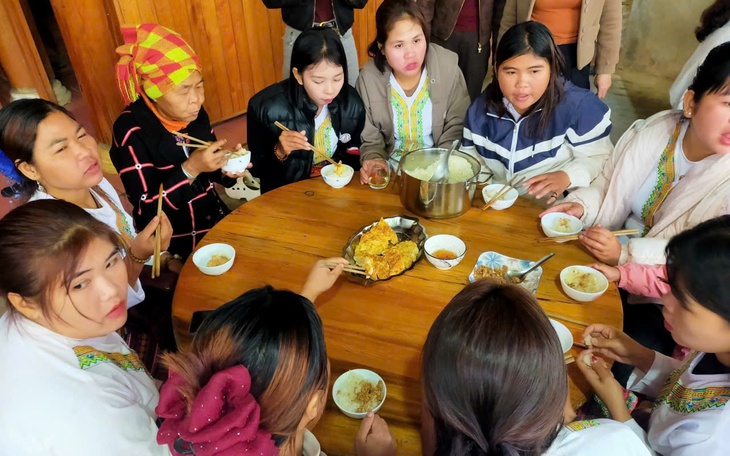 Những cử tri đặc biệt thực hiện quyền công dân, hướng tới làm lại cuộc đời- Ảnh 4.