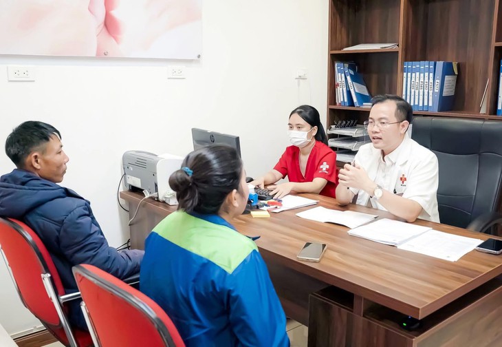 ThS.BS Hà Đức Quang điều trị thành công nguyên nhân hiếm muộn do bệnh phụ khoa- Ảnh 1.