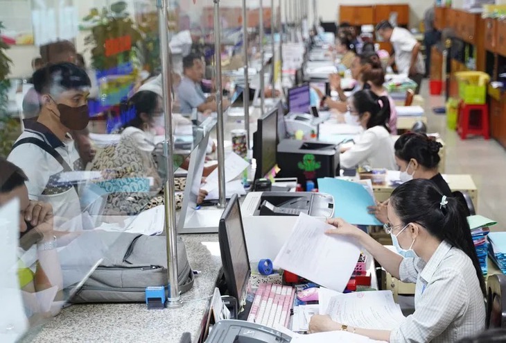 Đề xuất loạt hành vi của viên chức có thể bị kỷ luật từ khiển trách đến buộc thôi việc- Ảnh 1. Đề xuất loạt hành vi của viên chức có thể bị kỷ luật từ khiển trách đến buộc thôi việc- Ảnh 1.