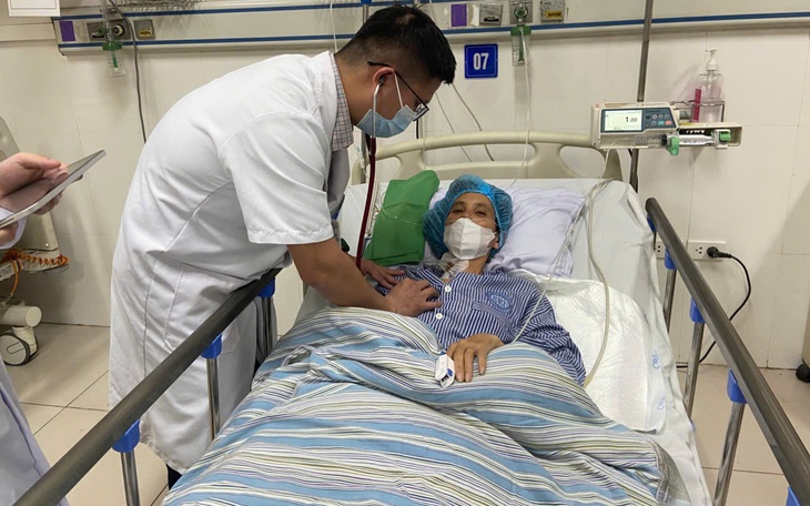 Bỏ thuốc điều trị, dùng thuốc nam: Bệnh nhân đái tháo đường hôn mê nhiễm toan ceton