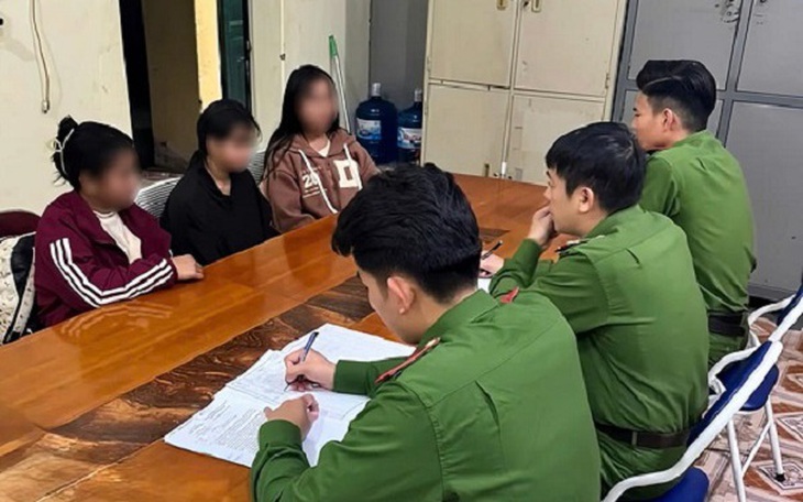 Ngăn chặn 4 thiếu niên bỏ nhà vào TPHCM tìm 'việc nhẹ, lương cao'- Ảnh 2.