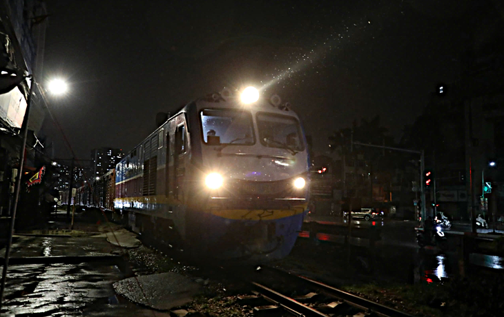 Liên tiếp xảy ra tai nạn đường sắt, Cục CSGT khuyến cáo những điều này- Ảnh 6. Liên tiếp xảy ra tai nạn đường sắt, Cục CSGT khuyến cáo những điều này- Ảnh 6.