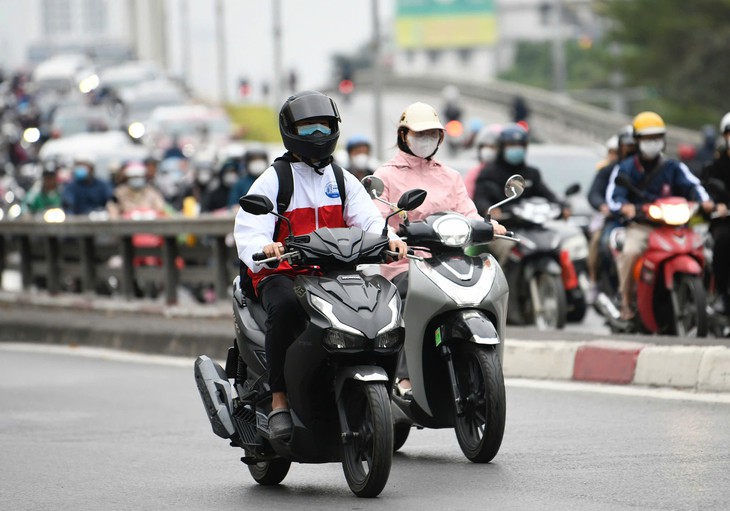Miền Bắc tăng nhiệt, Hà Nội lên 28 độ, Nam Bộ nắng nóng cục bộ trên 35 độ- Ảnh 1.